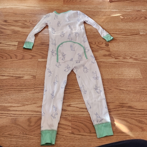 EUC The Beaufort Bonnet Co. Boys.Bunny Print One Piece Pajama, Size 4T - Picture 6 of 6